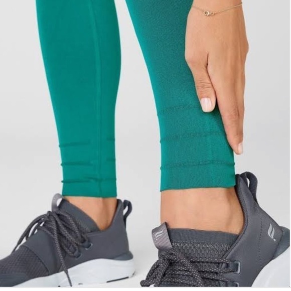 Fabletics Jade high waisted sculptknit leggings - Picture 4 of 13